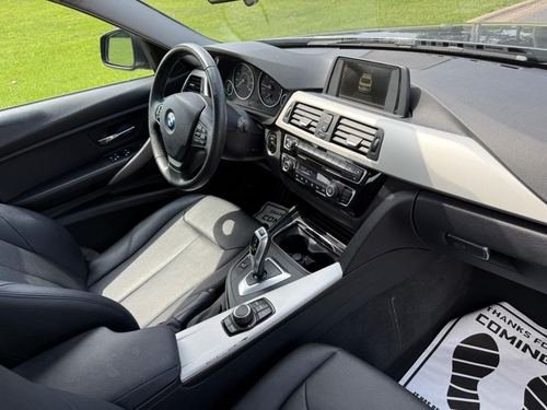 2017 BMW 320 — photo 40