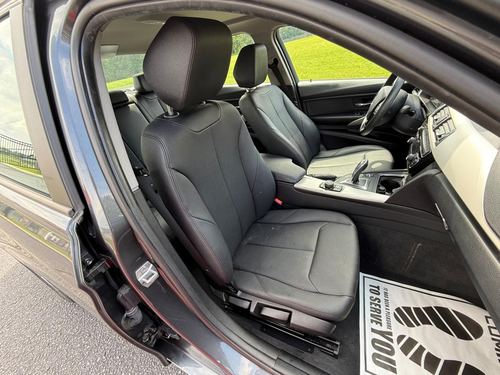 2017 BMW 320 — photo 41