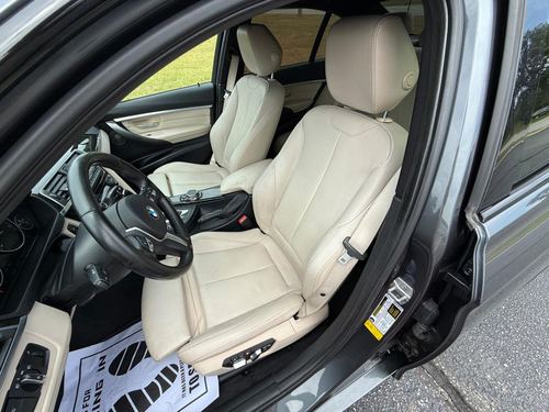2016 BMW 340 — photo 25