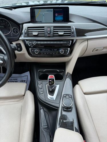2016 BMW 340 — photo 29