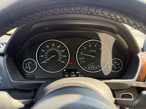 2016 BMW 320 — photo 18