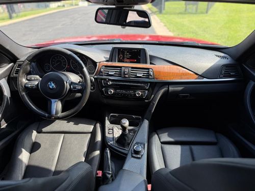 2016 BMW 320 — photo 28