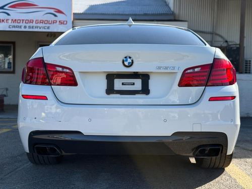 2012 BMW 550 — photo 8
