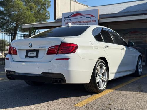 2012 BMW 550 — photo 10