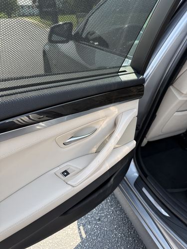 2012 BMW 550i — photo 40