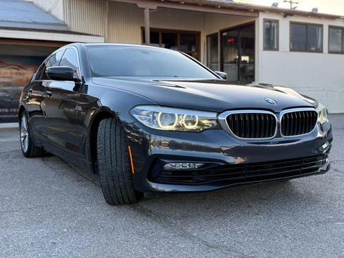 2017 BMW 530 — photo 14