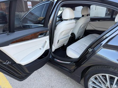 2017 BMW 530 — photo 20