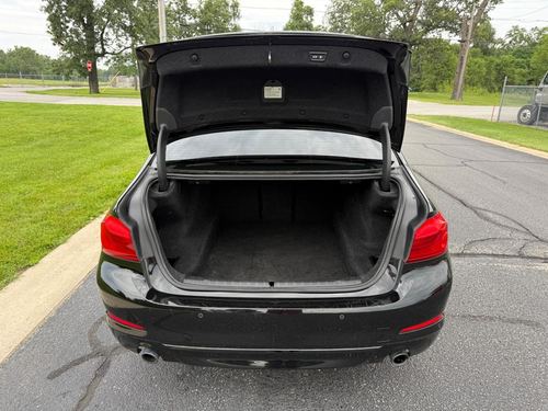 2020 BMW 530 — photo 13