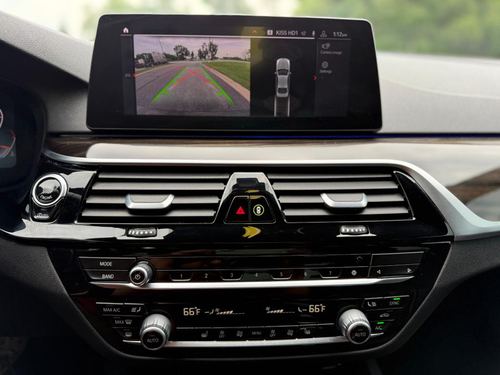 2020 BMW 530 — photo 23