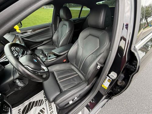 2020 BMW 530 — photo 28