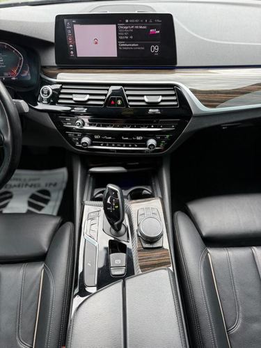 2020 BMW 530 — photo 34