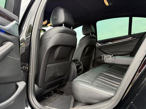 2020 BMW 530 — photo 36