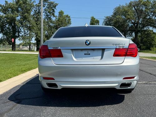 2012 BMW 750 — photo 19