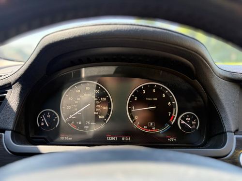 2012 BMW 750 — photo 22