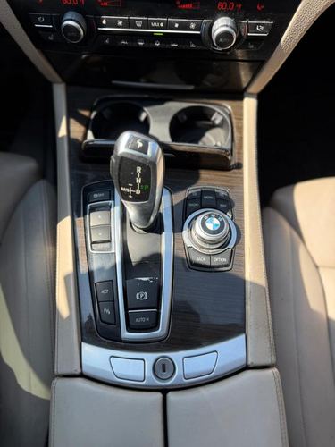 2012 BMW 750 — photo 23