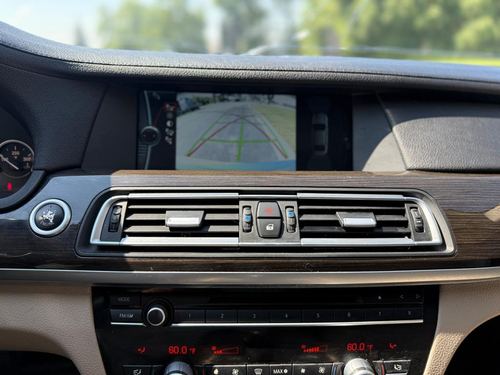 2012 BMW 750 — photo 25
