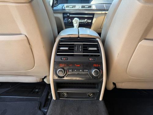 2012 BMW 750 — photo 35