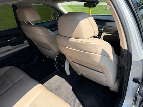2012 BMW 750 — photo 38