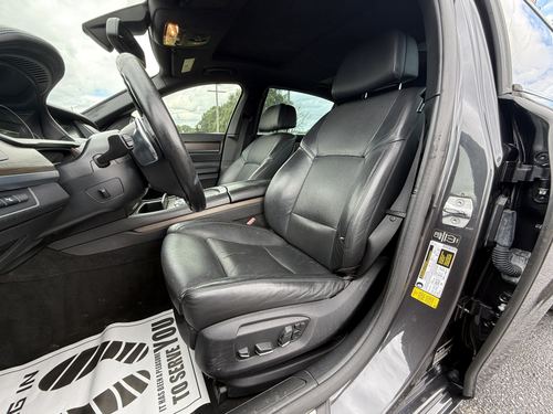 2015 BMW 750 — photo 26