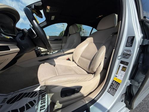 2013 BMW 750 — photo 26