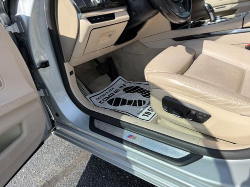 2013 BMW 750 — photo 27