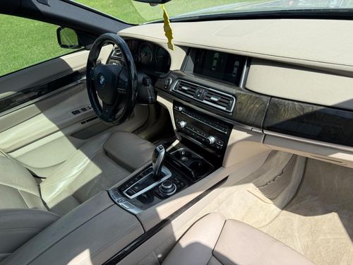 2013 BMW 750 — photo 39