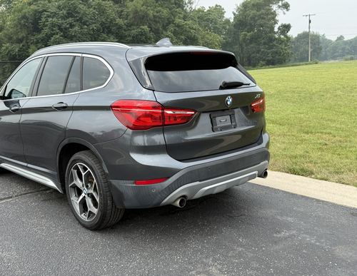 2017 BMW X1 — photo 11