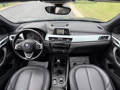 2017 BMW X1 — photo 33