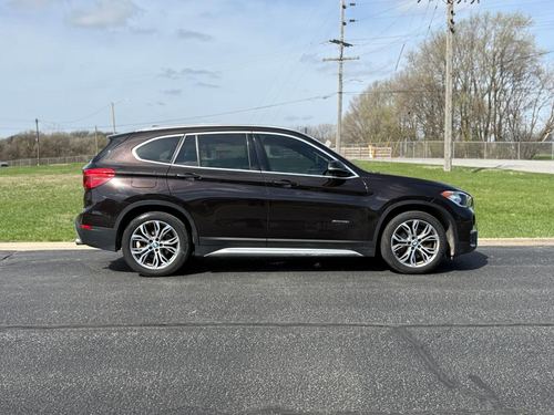 2016 BMW X1 — photo 18