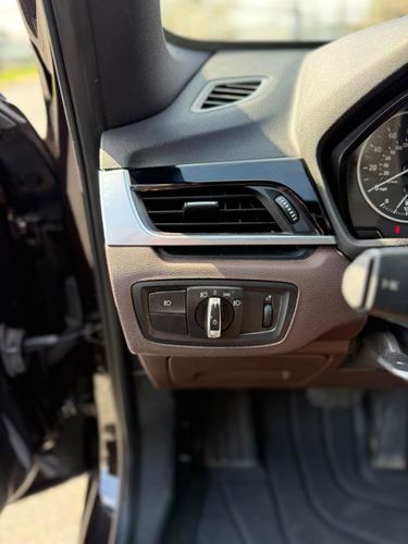2016 BMW X1 — photo 26