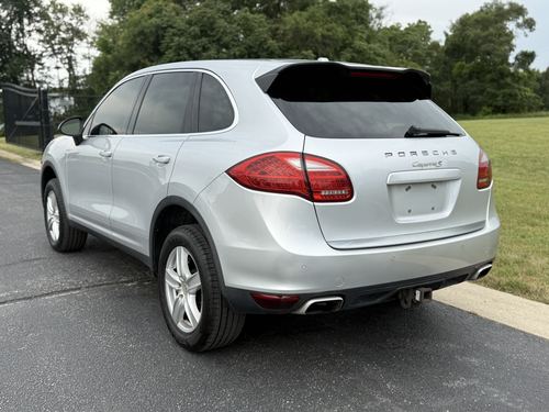 2011 Porsche Cayenne — photo 13