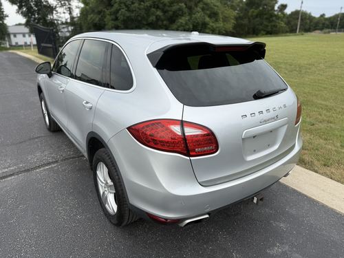 2011 Porsche Cayenne — photo 14