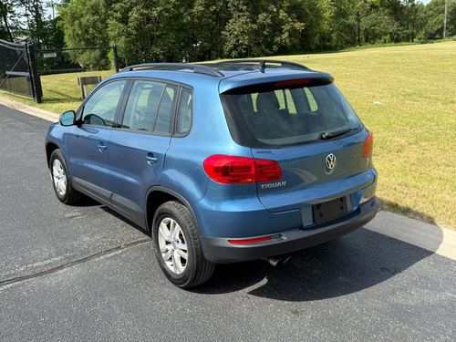 2017 VW Tiguan — photo 11