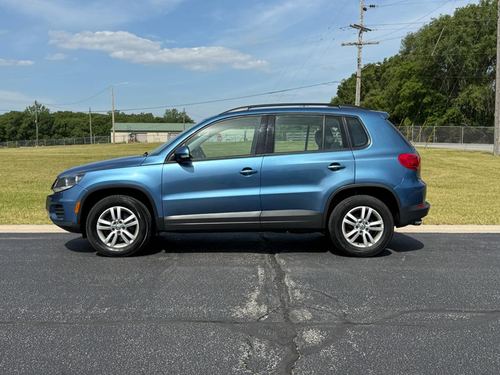 2017 VW Tiguan — photo 12