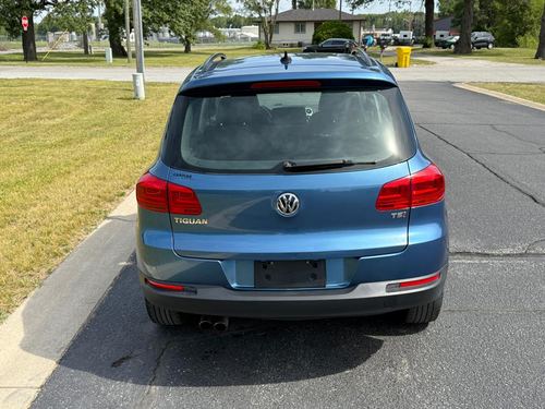 2017 VW Tiguan — photo 19