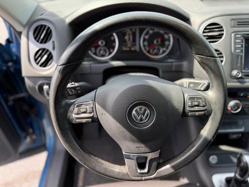 2017 VW Tiguan — photo 25