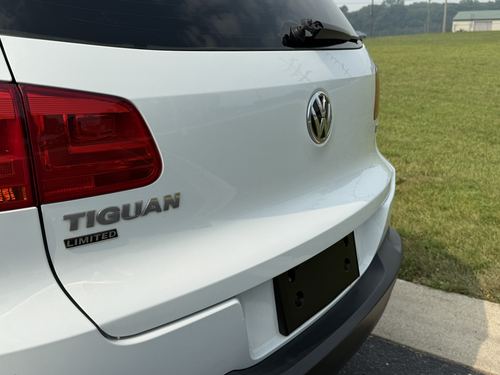 2017 VW Tiguan — photo 10