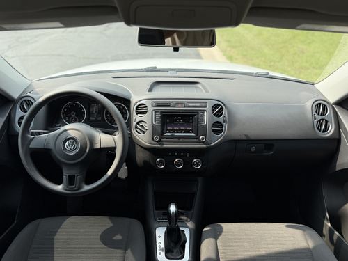 2017 VW Tiguan — photo 32
