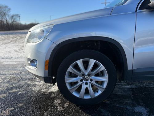 2010 Volkswagen Tiguan — photo 6