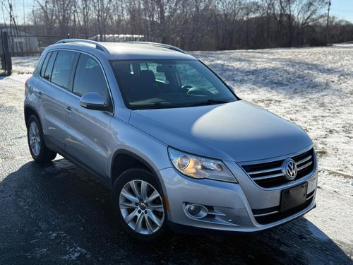2010 Volkswagen Tiguan — photo 30