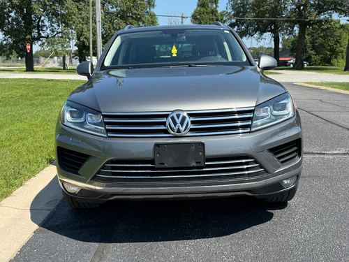 2016 Volkswagen Touareg — photo 6