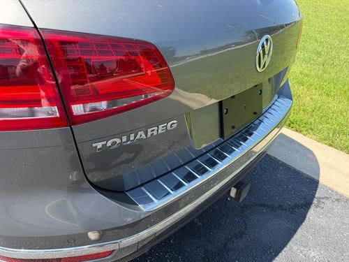2016 Volkswagen Touareg — photo 9