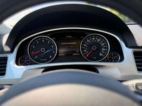 2016 Volkswagen Touareg — photo 19