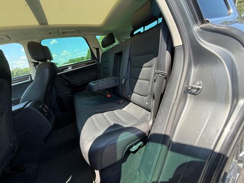 2016 Volkswagen Touareg — photo 36
