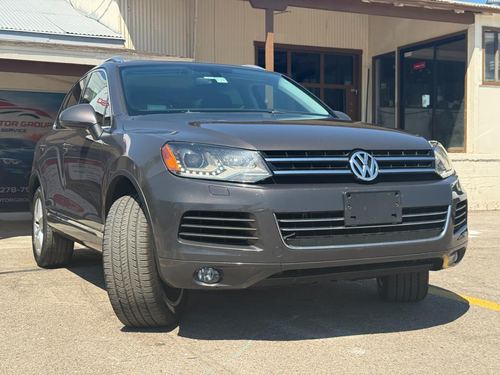 2013 Volkswagen Touareg — photo 13