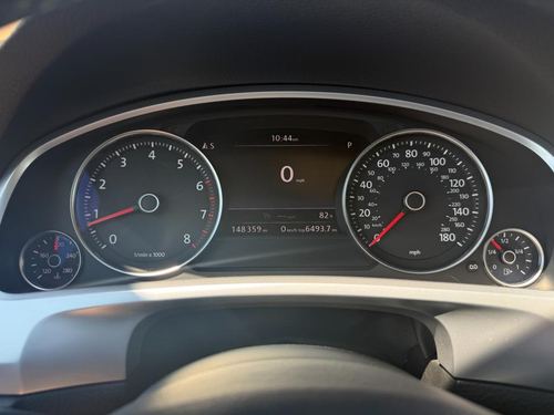 2013 Volkswagen Touareg — photo 16