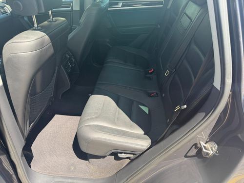 2013 Volkswagen Touareg — photo 27