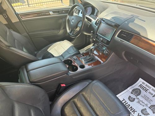 2013 Volkswagen Touareg — photo 35