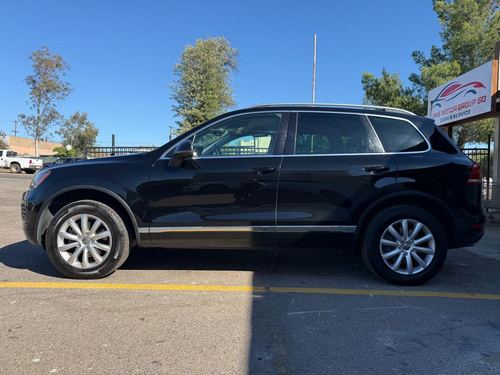 2011 VW Touareg — photo 5