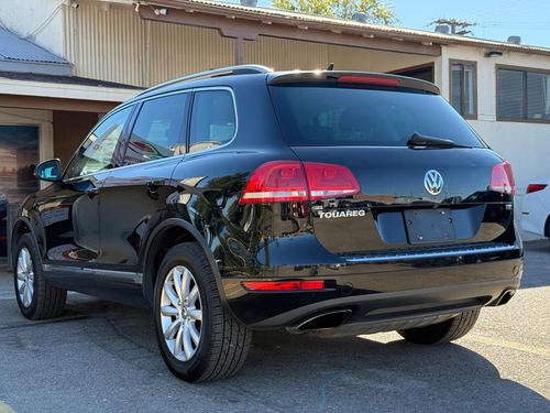 2011 VW Touareg — photo 6